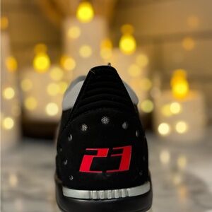 Nike Air Jordan Big Fund BV6434-001 Black Basketball Shoes Boys Size 6Y